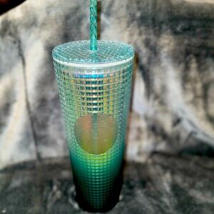 Starbucks reusable cup